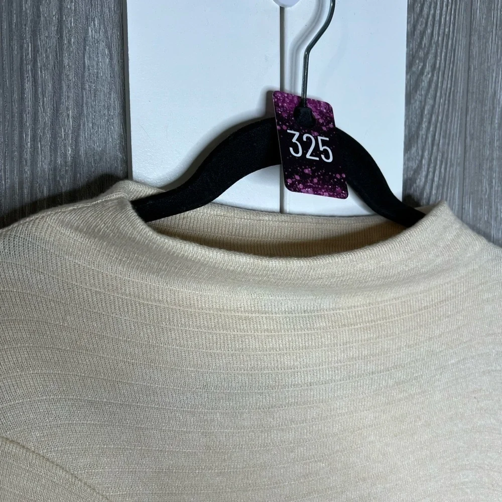 325. NWT I.N. Studio Asymmetrical Ribbed Cream Women's Lightweight Sweater M - Picture 3 of 7